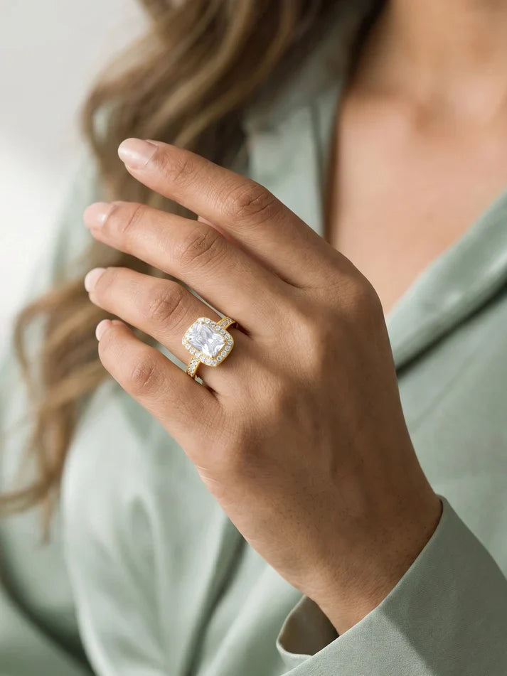 Golden Classic Solitaire Ring