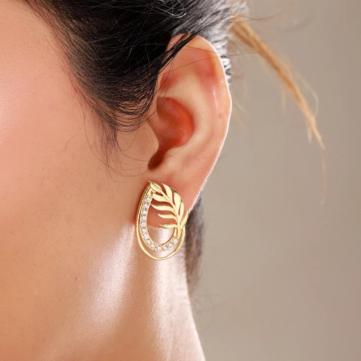 Leafy Affair Florielle Gleam Stud Earrings