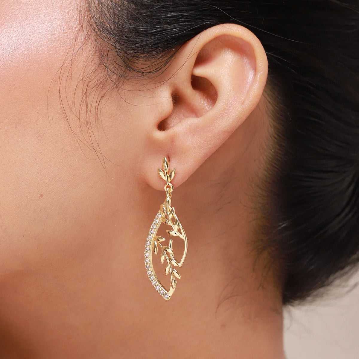Leafy Affair Florielle Gleam Dangle Earrings