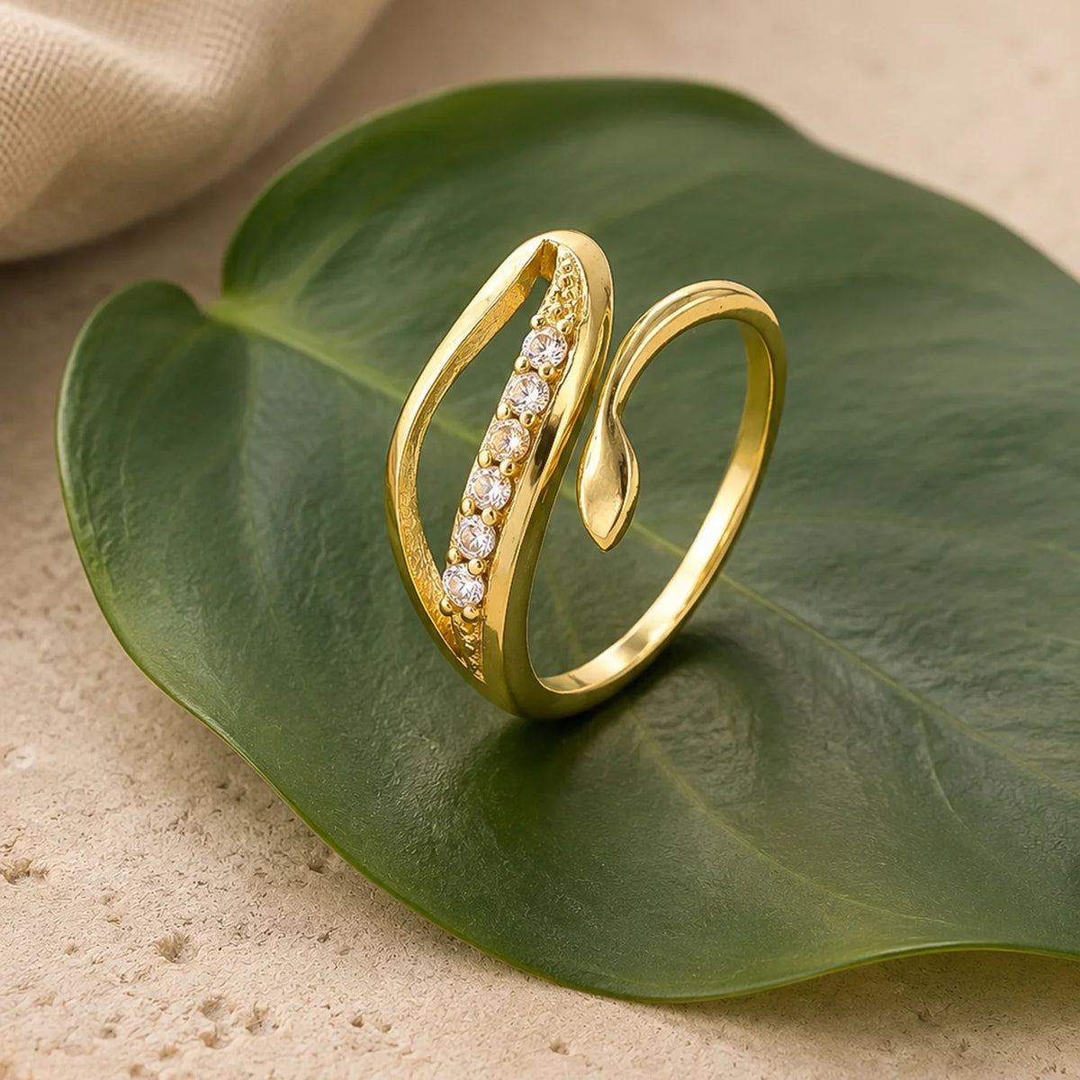 Leafy Affair Taruelle Ring